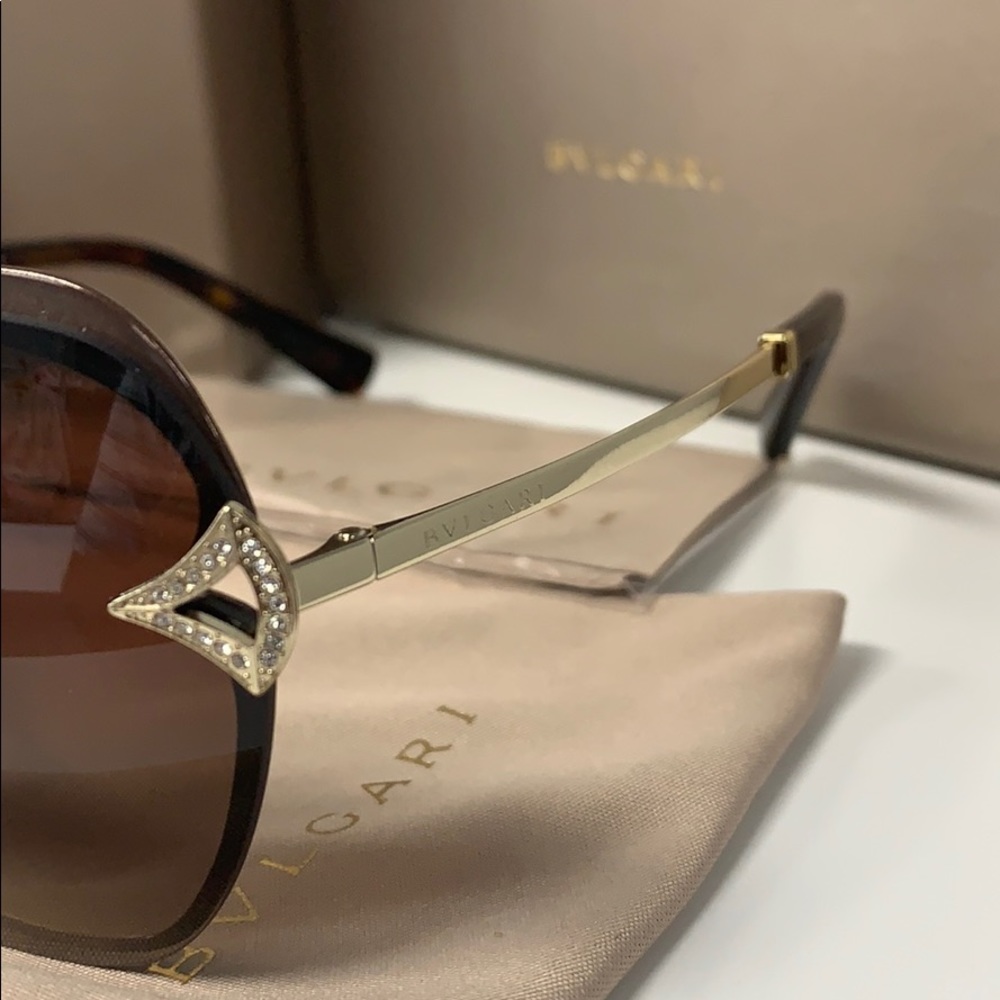 BVULGARI women’s sunglasses - Picture 7 of 12